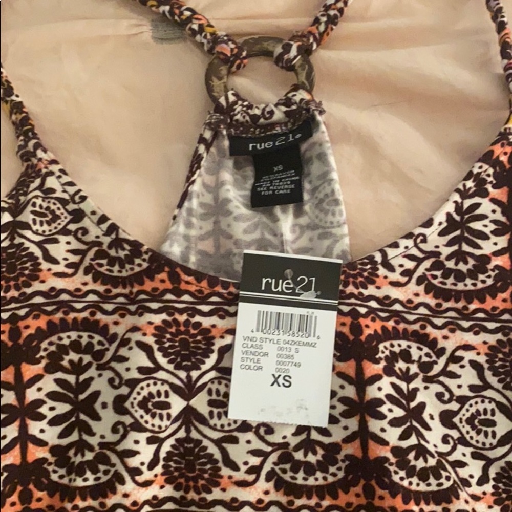 Rue 21 Racer Back - Picture 2 of 2